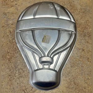 NWT Vintage 1982 WILTON HOT AIR BALLOON Shaped Cake Pan 14¼" X 10¾" X 1¾"